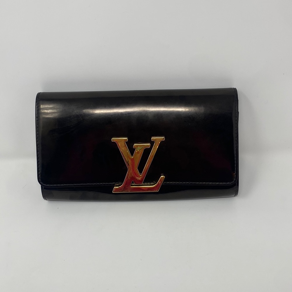 Louis Vuitton Clutch